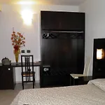 I Crespi Hotel 3*